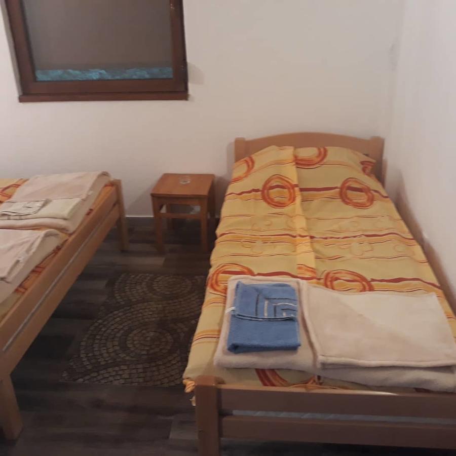 Apartmani Sastavci Тиентище Екстериор снимка